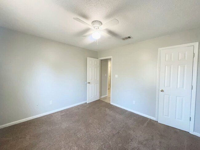 Foto del edificio - 305 Barfield St