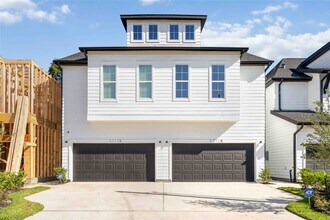 Building Photo - 5117 Briscoe St Building Photo - 5117 Briscoe St