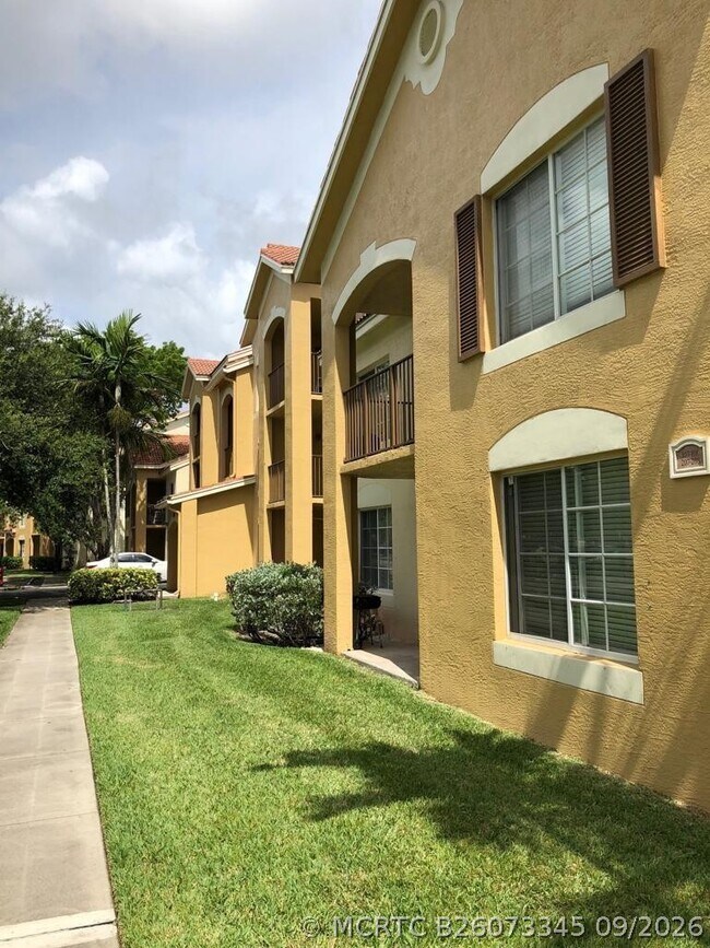 Building Photo - 4190 San Marino Blvd