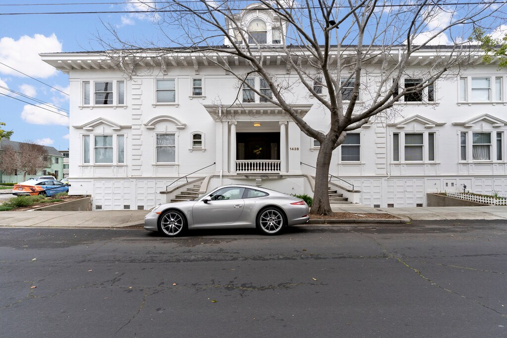 Primary Photo - 1438 Lafayette St
