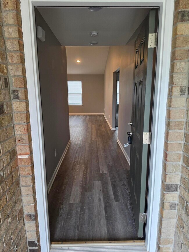 Building Photo - 8092 Driftwood Lp