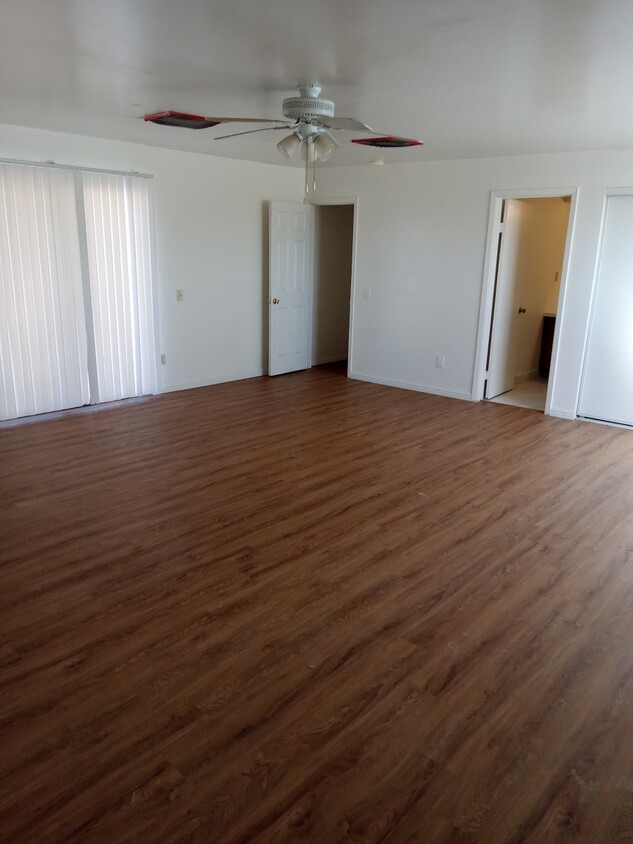 Building Photo - 40575 Paradise View Rd