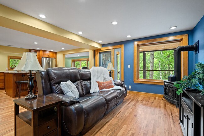 Building Photo - MOUNTAIN RENTAL!