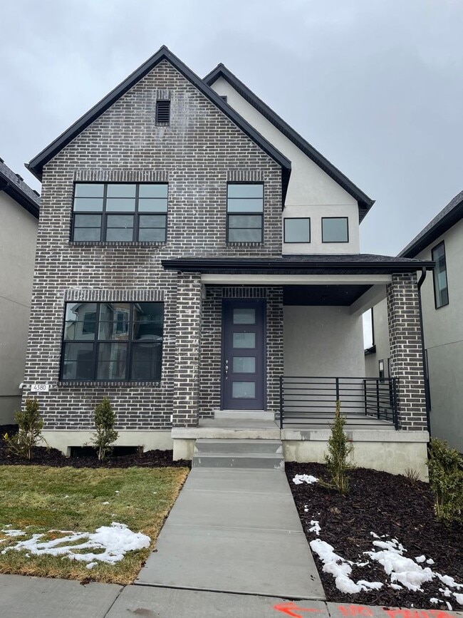 Building Photo - 4380 Bergen Ln