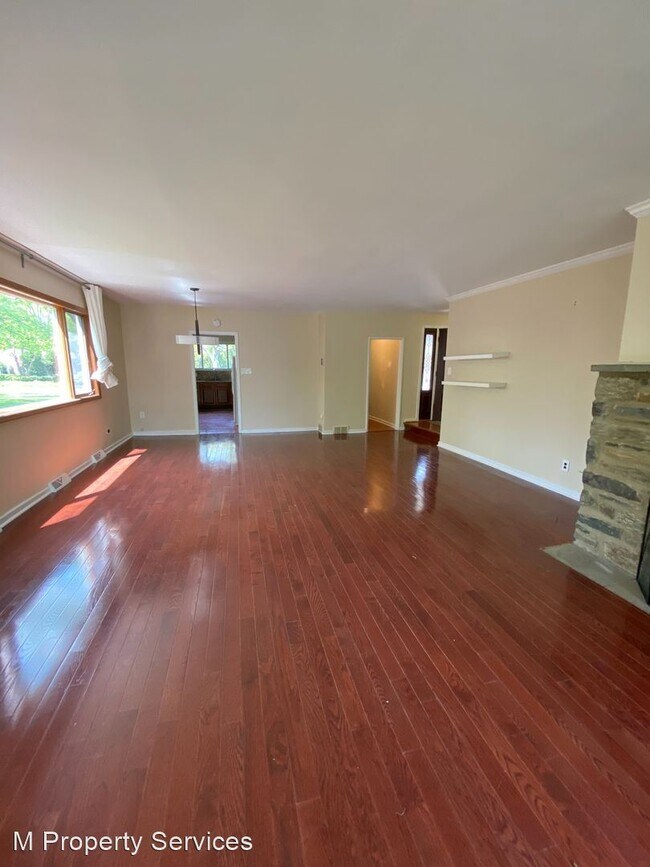 Building Photo - 4 br, 3 bath House - 602 Fairview Road