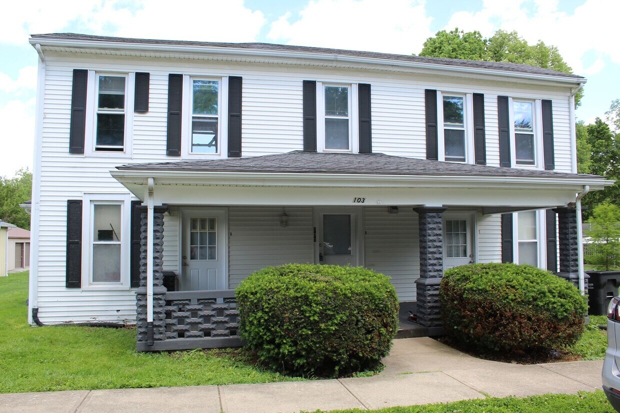 Foto principal - Cute Maintenace Free 1 BR in North Salem!