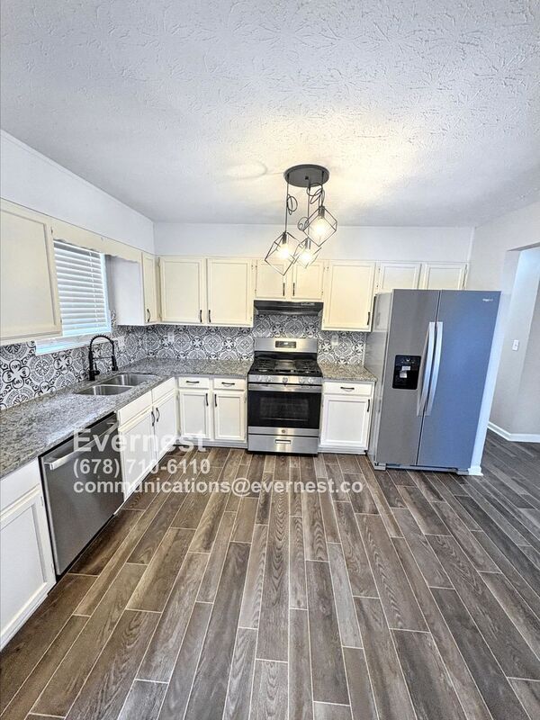 Foto del edificio - 4060 Day Trail S