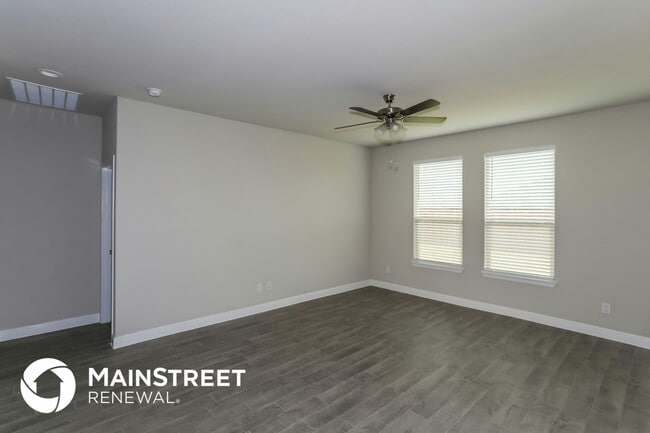Building Photo - 808 Wilmott Ter