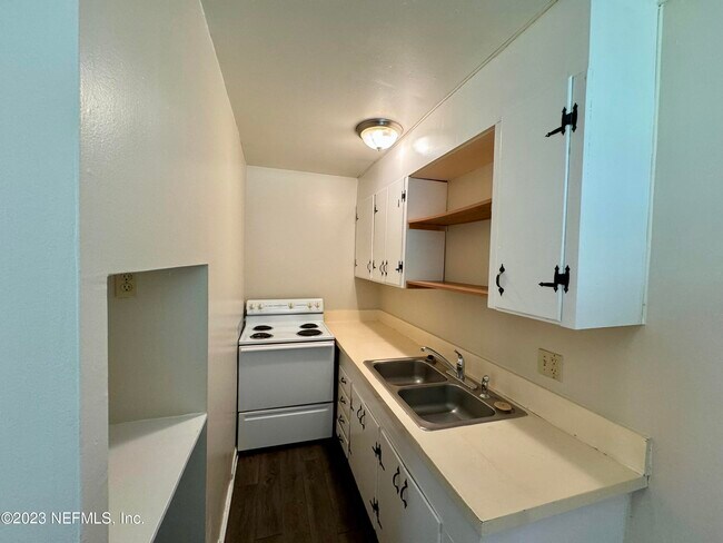 Foto del edificio - 6138 Catoma St