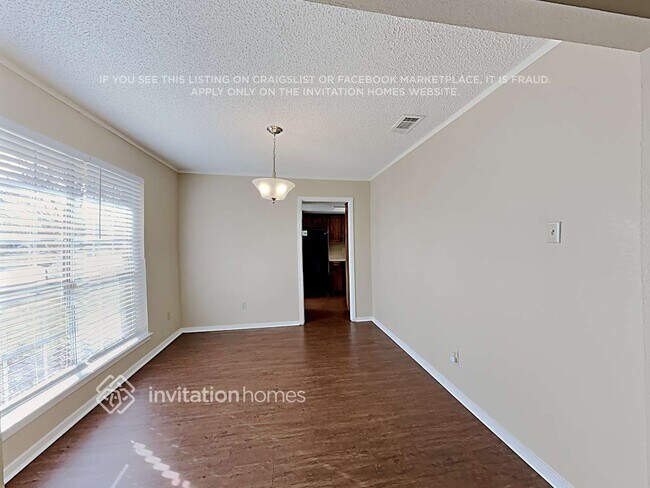 Foto del edificio - 4613 Bayberry Ln