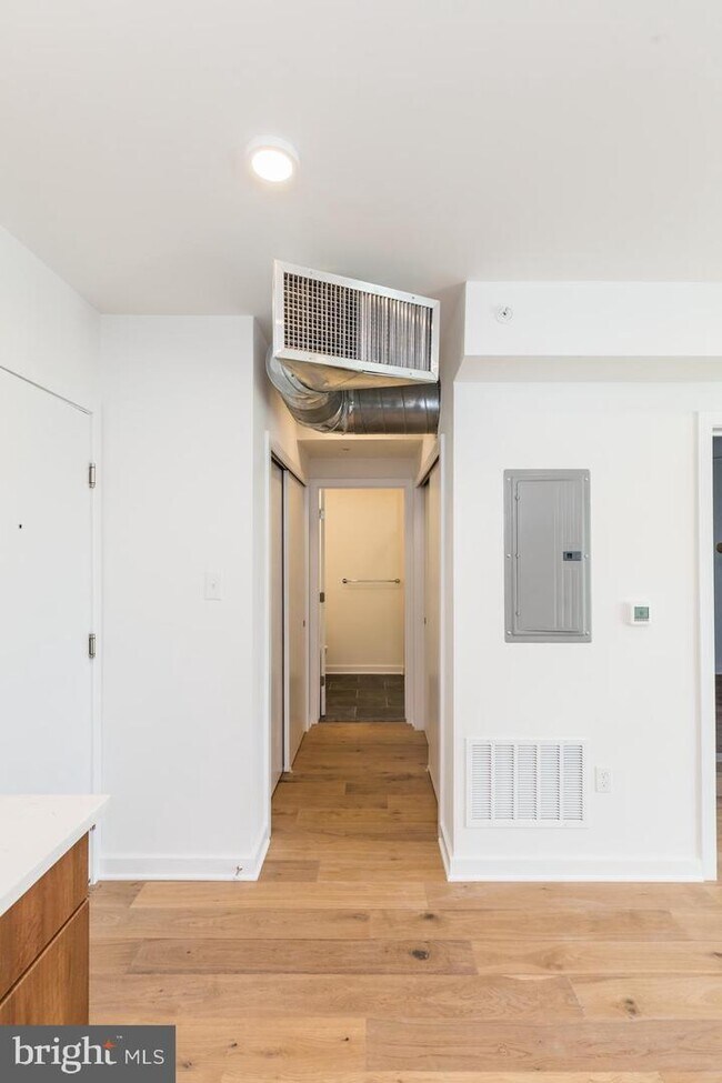 Building Photo - 1416 Frankford Ave