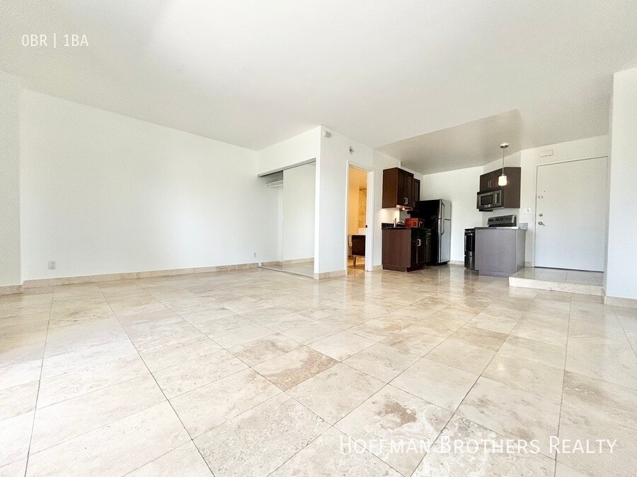 Foto principal - 3947 Los Feliz Blvd