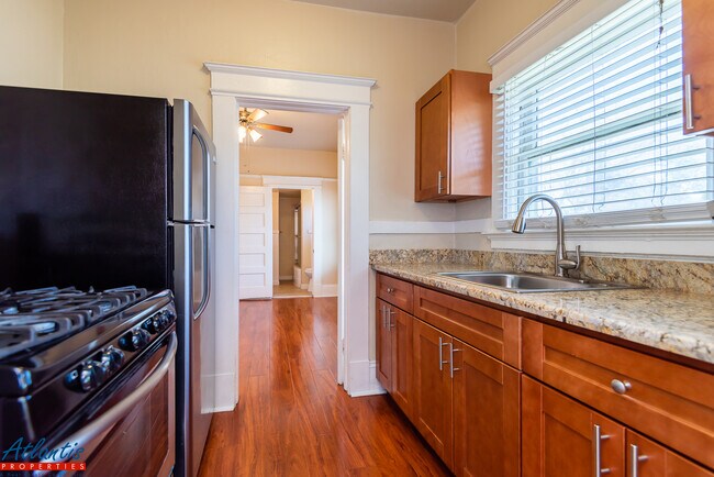 Foto del edificio - 600 S 5th St