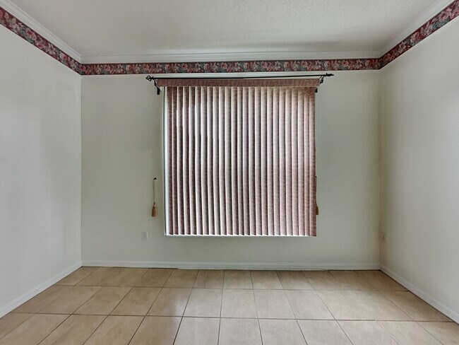 Foto del edificio - 3233 Kings Ridge Terrace