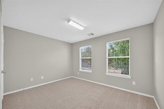 Building Photo - 12842 Cooper Breaks Dr