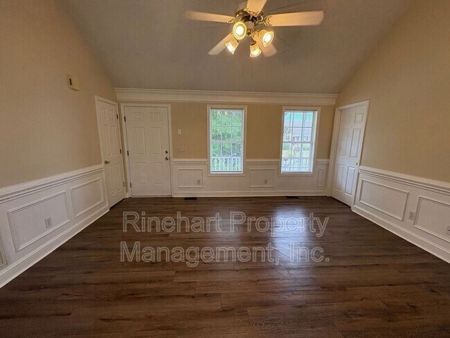 Foto del edificio - 1779 Silver Stream Dr