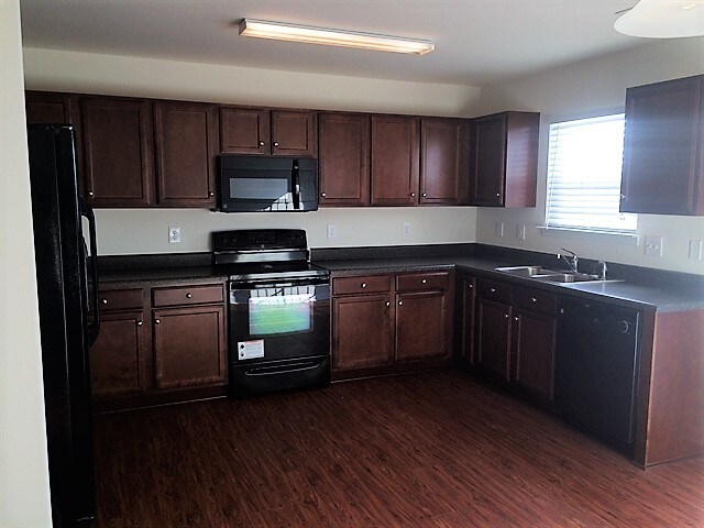 Foto del edificio - 4984 Mount Hope Dr