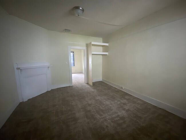 Foto del edificio - One Bedroom - Great Location