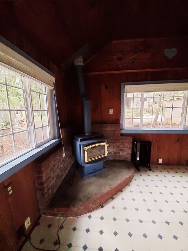 Foto del edificio - 10173 Manley Rd NW