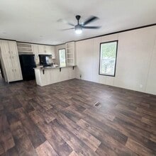 Building Photo - 403 Warbler Dr