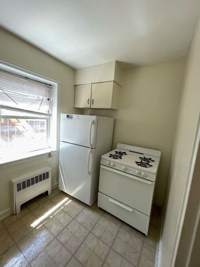 Foto del interior - 56-Village Court Apartments, LLC