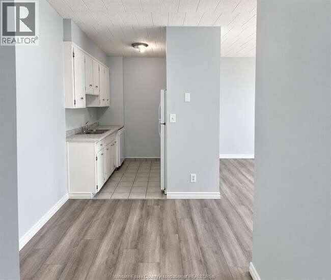 Building Photo - 6263 Thornberry Crescent