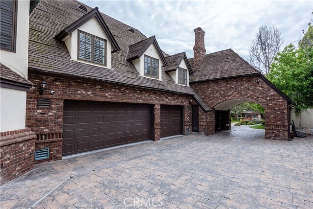 Building Photo - 30862 Steeplechase Dr