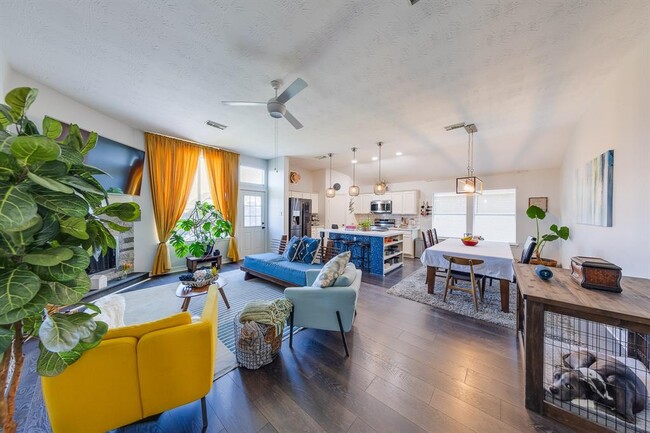 Foto del edificio - 15110 Diamond Way