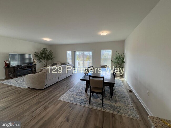 Foto del edificio - 129 Painters Wy