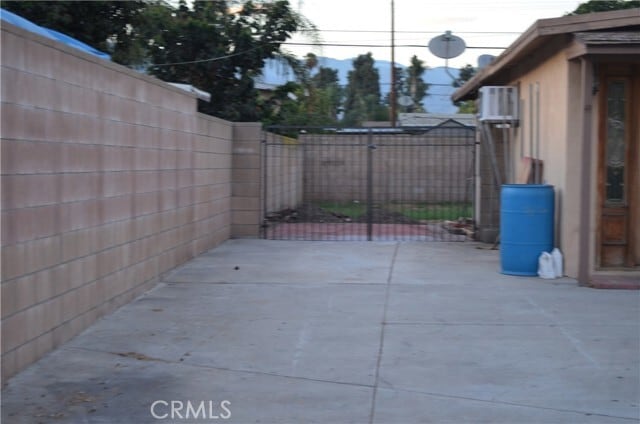 Foto del edificio - 16227 Clovermead St