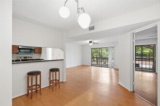 Building Photo - 10110 Forum W Dr