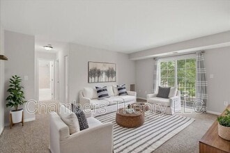 Building Photo - 1521 Colonial Dr