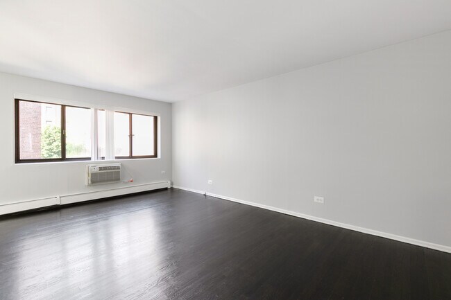 Foto del edificio - 6021 N Winthrop Ave