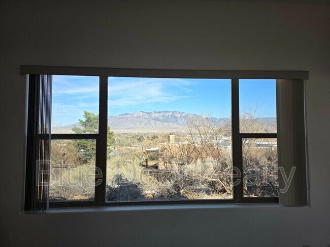 Foto del edificio - 400 Pso De Corrales