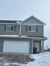 Building Photo - 975 30th Ave W