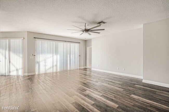Foto del edificio - 4 br, 3 bath House - 9616 Birnamwood Stree...