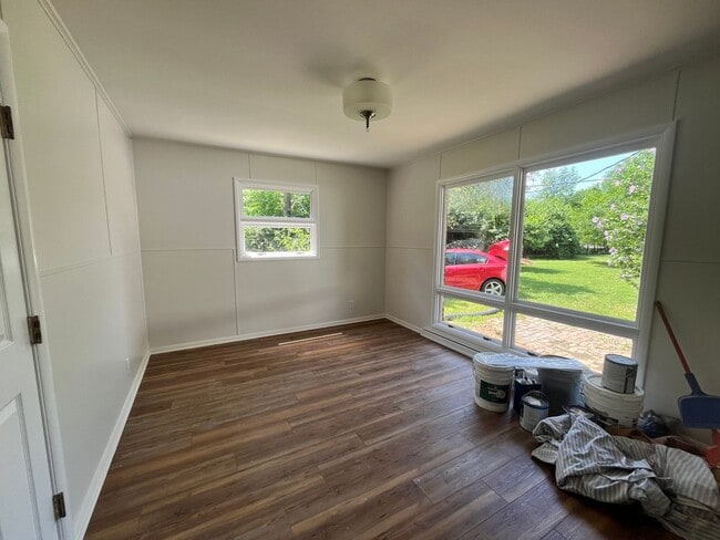 Building Photo - Beautiful 3 Bedroom 1.5 Bath House in Carmel
