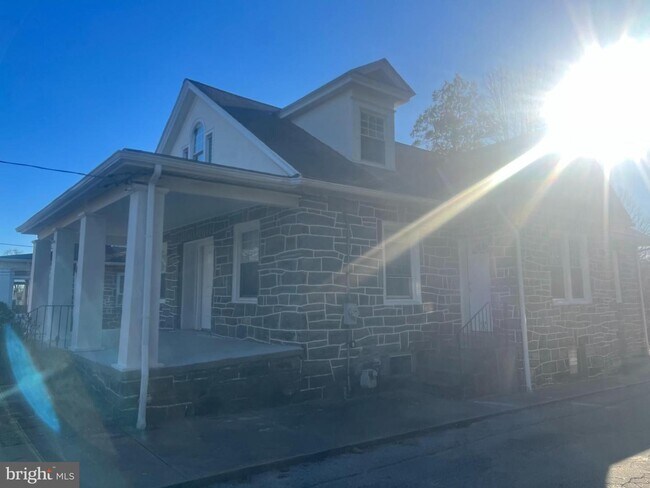 Foto del edificio - 928 E Haverford Rd