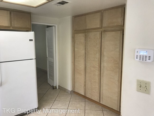Building Photo - 77673 Calle Las Brisas S
