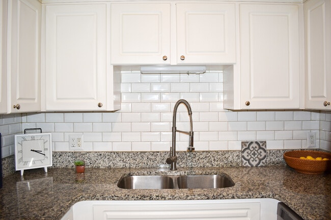 Building Photo - BC Tampa