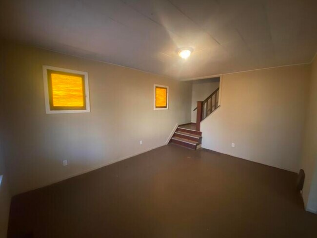 Building Photo - 5450 Janet Ave