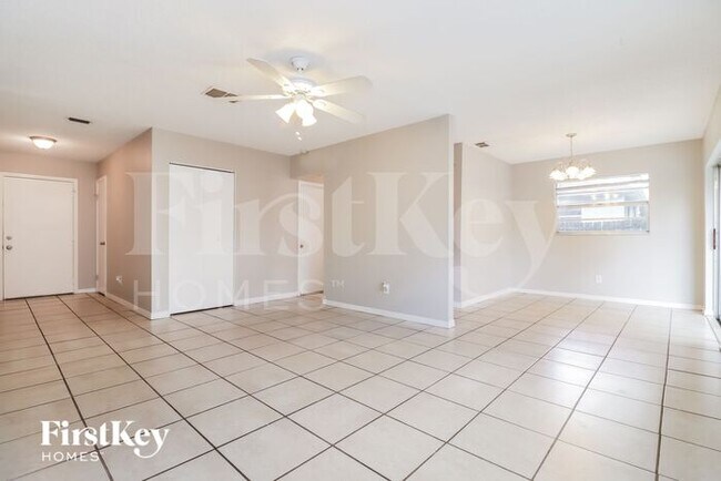 Foto del edificio - 6816 N 47th St