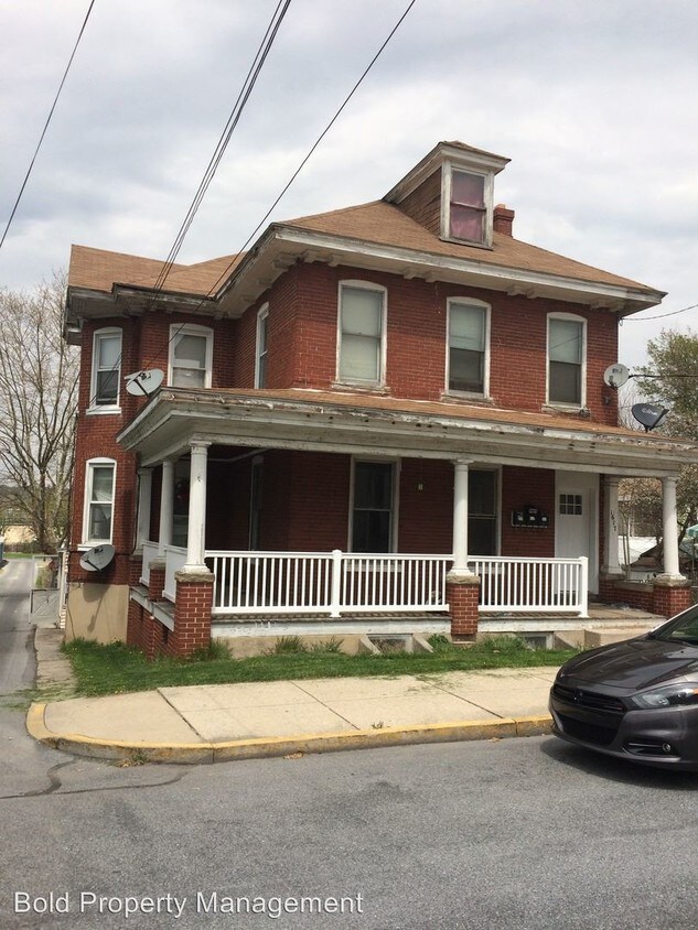 1617 Center St, Lebanon, PA 17042 Room for Rent in Lebanon, PA