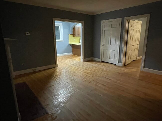 Living Room - 102 N Center St