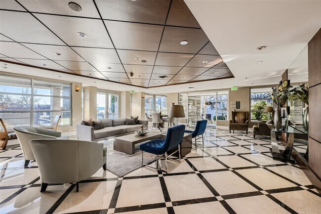 Foto del edificio - Penthouse with Panoramic Views in Downtown...