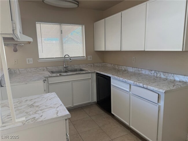 Building Photo - 4348 El Campana Way