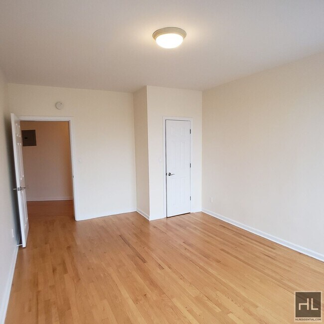 Building Photo - West 171st Street