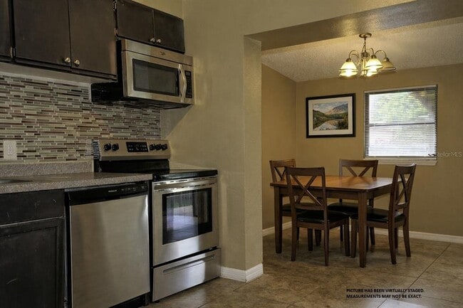 Building Photo - 882 Prim Dr