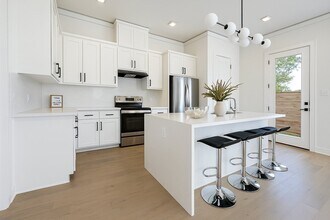 Building Photo - 5831 Outer Banks St