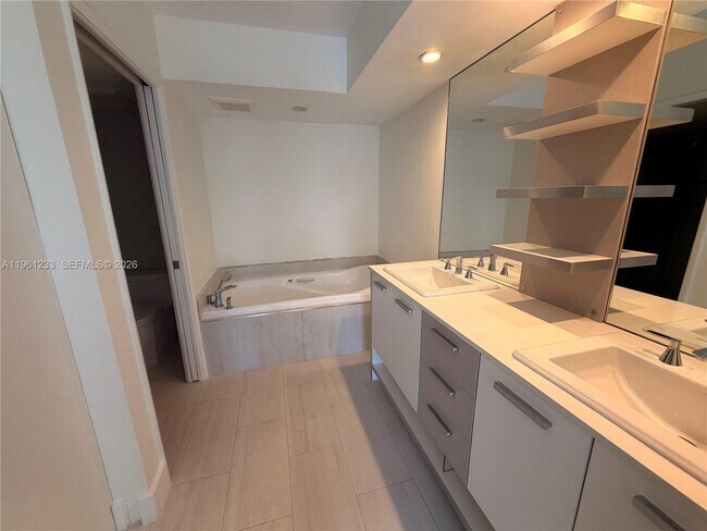 Foto del edificio - 19101 Mystic Pointe Dr